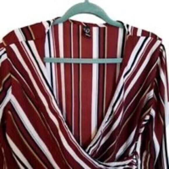 Windsor Womens Sz L Red White Striped Long Sleeve Overlap Blouse - Picture 9 of 10
